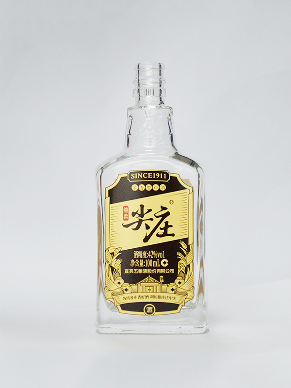 綿柔尖莊濃香型白酒瓶